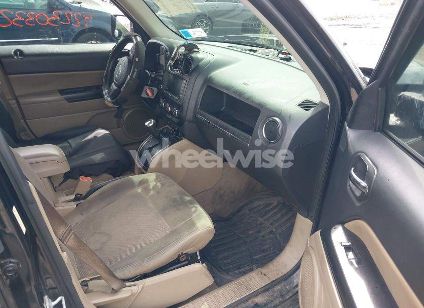 Photo 5 of 2012 Jeep Patriot LATITUDE (VIN 1C4NJPFB1CD587701)