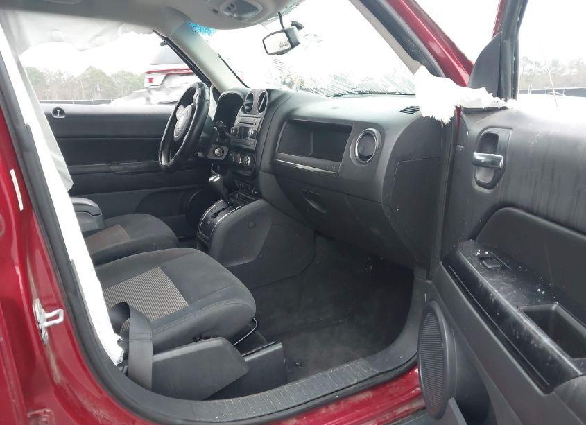 Photo 5 of 2012 Jeep Patriot LATITUDE (VIN 1C4NJPFB1CD690374)