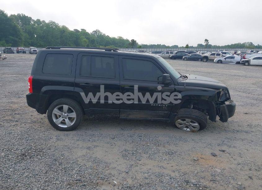 Photo 13 of 2016 Jeep Patriot LATITUDE (VIN 1C4NJPFB1GD651662)