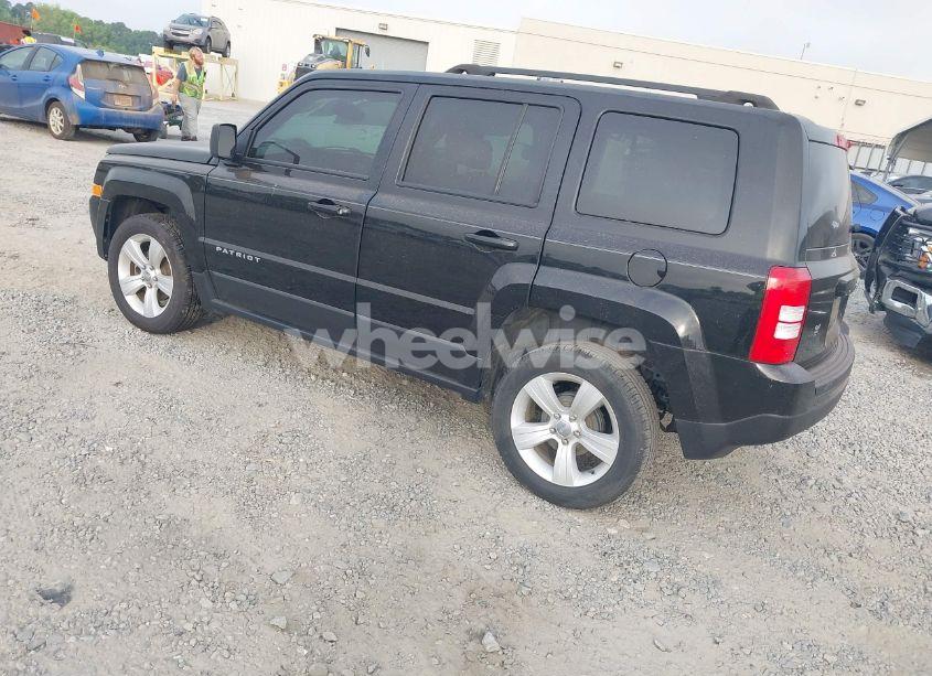 Photo 3 of 2016 Jeep Patriot LATITUDE (VIN 1C4NJPFB1GD651662)