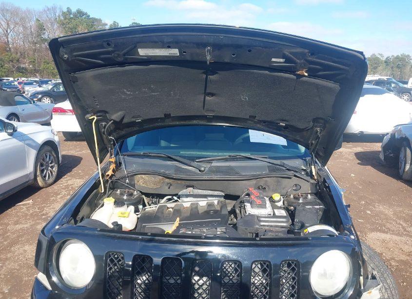 Photo 10 of 2012 Jeep Patriot LATITUDE (VIN 1C4NJPFB2CD652023)
