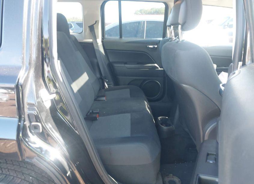 Photo 8 of 2012 Jeep Patriot LATITUDE (VIN 1C4NJPFB2CD652023)