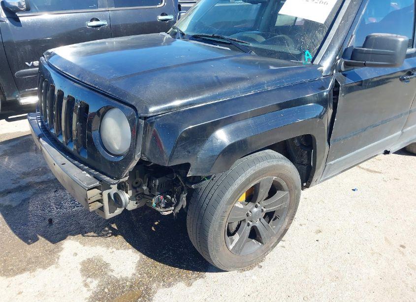 Photo 13 of 2013 Jeep Patriot LATITUDE (VIN 1C4NJPFB2DD116478)