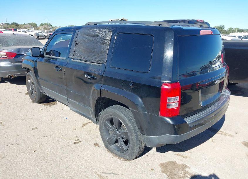 Photo 3 of 2013 Jeep Patriot LATITUDE (VIN 1C4NJPFB2DD116478)