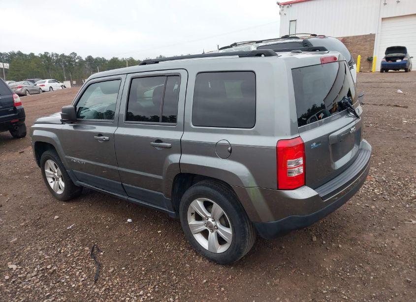 Photo 3 of 2013 Jeep Patriot LATITUDE (VIN 1C4NJPFB2DD166152)