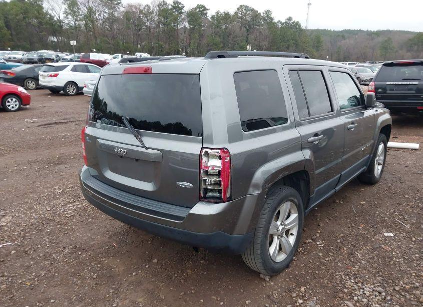 Photo 6 of 2013 Jeep Patriot LATITUDE (VIN 1C4NJPFB2DD166152)