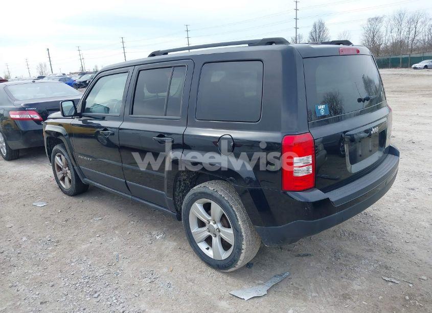 Photo 3 of 2013 Jeep Patriot LATITUDE (VIN 1C4NJPFB2DD233848)
