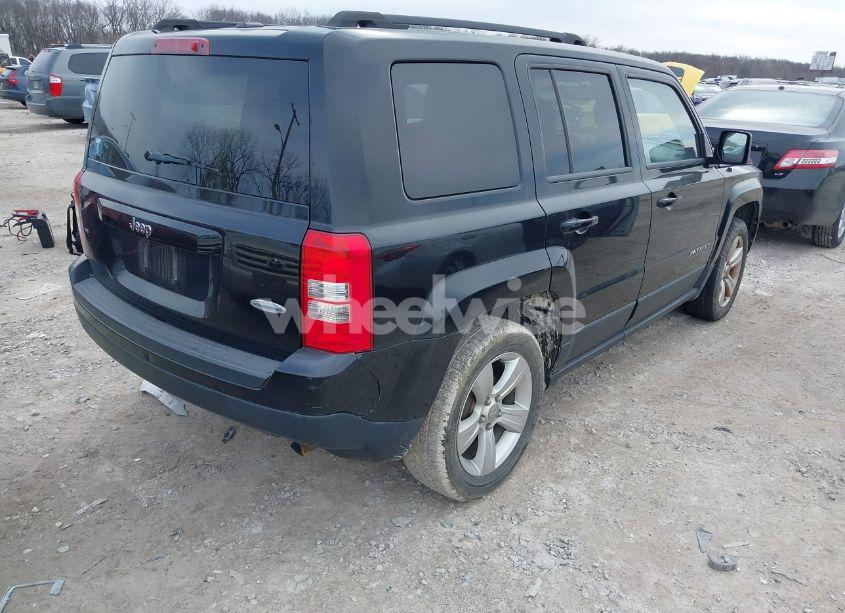 Photo 4 of 2013 Jeep Patriot LATITUDE (VIN 1C4NJPFB2DD233848)