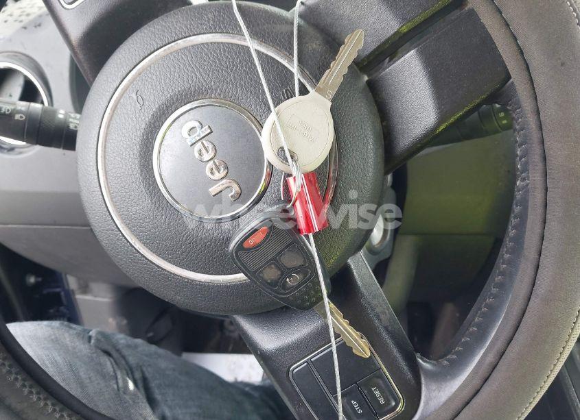 Photo 11 of 2014 Jeep Patriot LATITUDE (VIN 1C4NJPFB2ED912570)