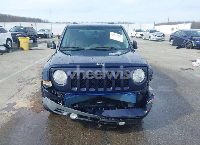 Photo 12 of 2014 Jeep Patriot LATITUDE (VIN 1C4NJPFB2ED912570)