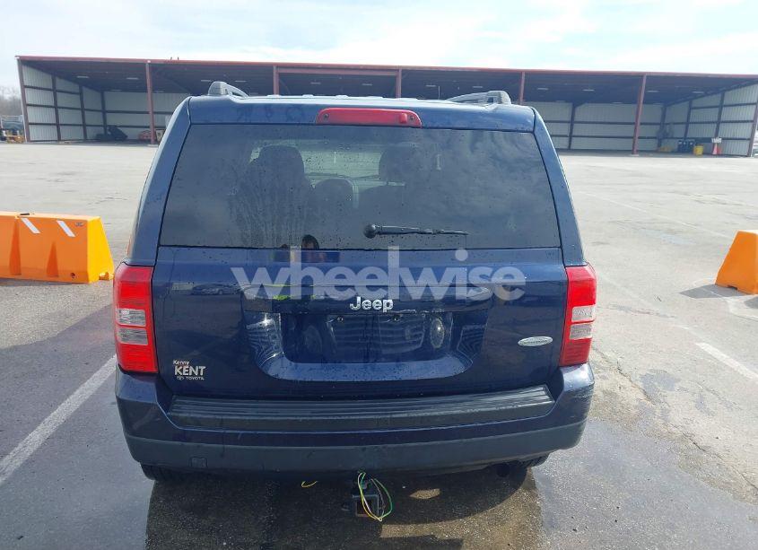 Photo 16 of 2014 Jeep Patriot LATITUDE (VIN 1C4NJPFB2ED912570)