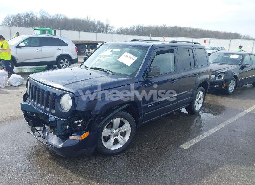 Photo 2 of 2014 Jeep Patriot LATITUDE (VIN 1C4NJPFB2ED912570)