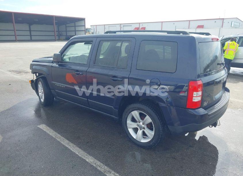 Photo 3 of 2014 Jeep Patriot LATITUDE (VIN 1C4NJPFB2ED912570)
