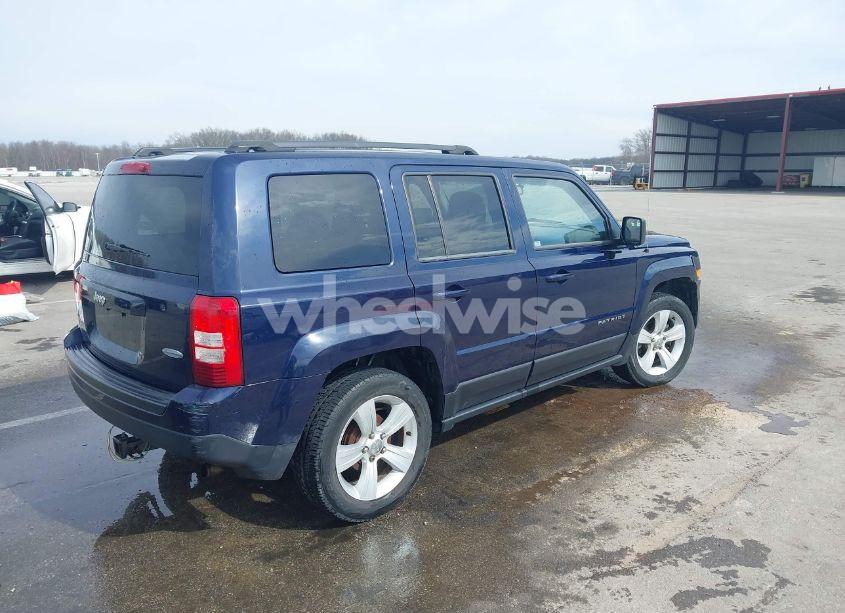 Photo 4 of 2014 Jeep Patriot LATITUDE (VIN 1C4NJPFB2ED912570)