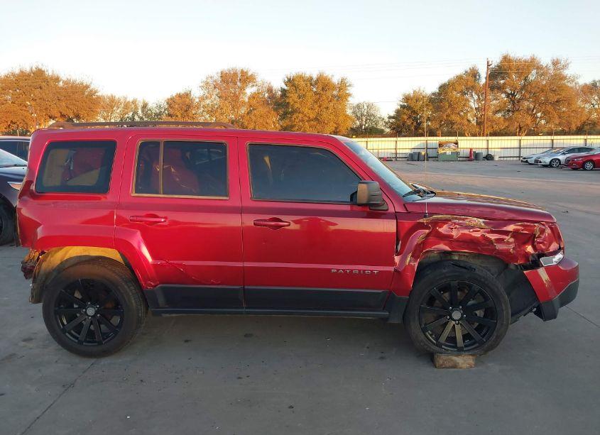 Photo 14 of 2015 Jeep Patriot LATITUDE (VIN 1C4NJPFB2FD240592)