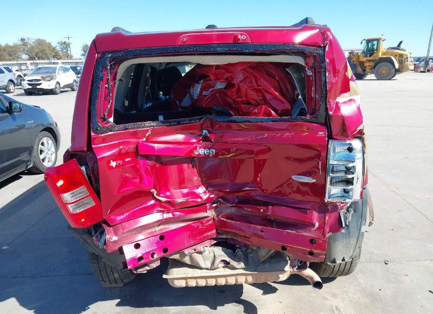 Photo 17 of 2015 Jeep Patriot LATITUDE (VIN 1C4NJPFB2FD240592)