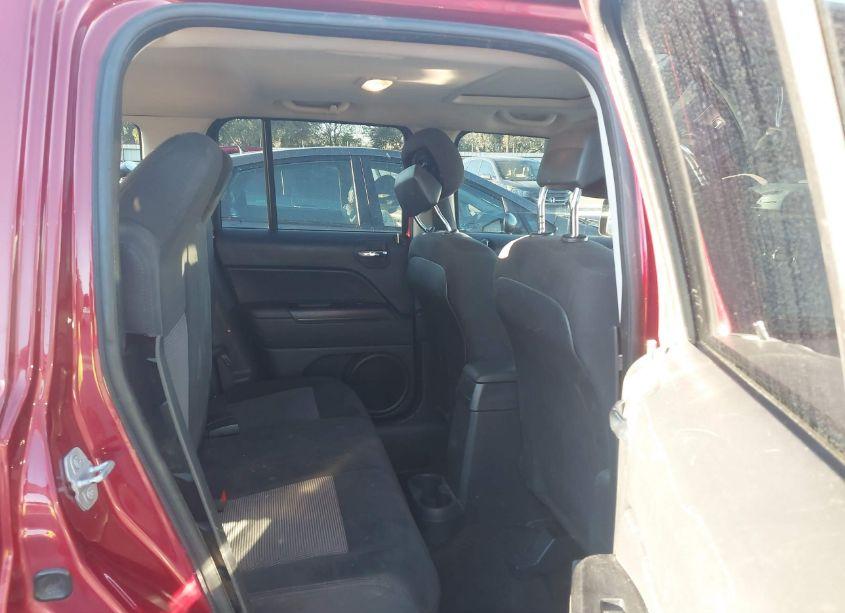 Photo 8 of 2015 Jeep Patriot LATITUDE (VIN 1C4NJPFB2FD240592)