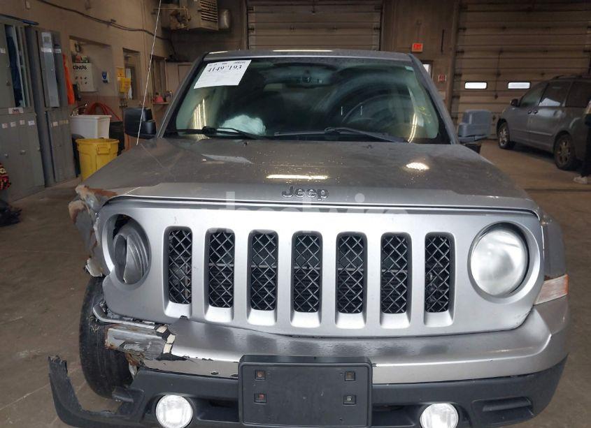 Photo 12 of 2016 Jeep Patriot LATITUDE (VIN 1C4NJPFB2GD590449)