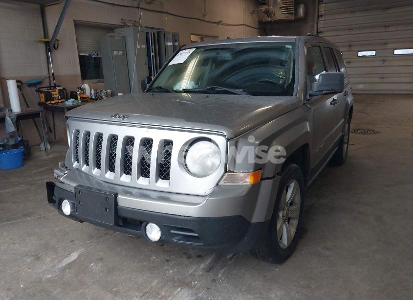 Photo 2 of 2016 Jeep Patriot LATITUDE (VIN 1C4NJPFB2GD590449)