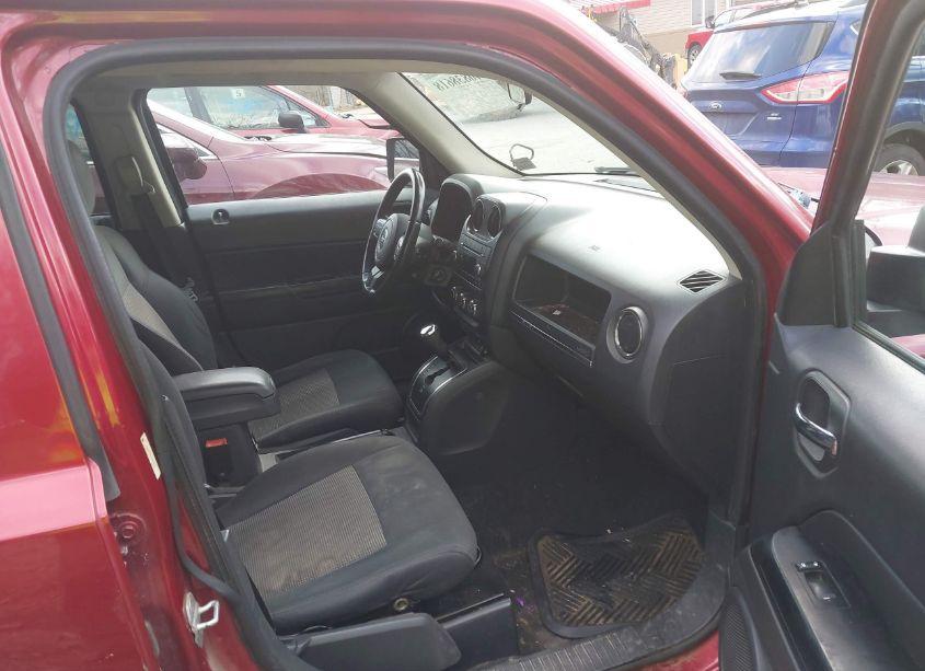 Photo 5 of 2012 Jeep Patriot LATITUDE (VIN 1C4NJPFB3CD544073)