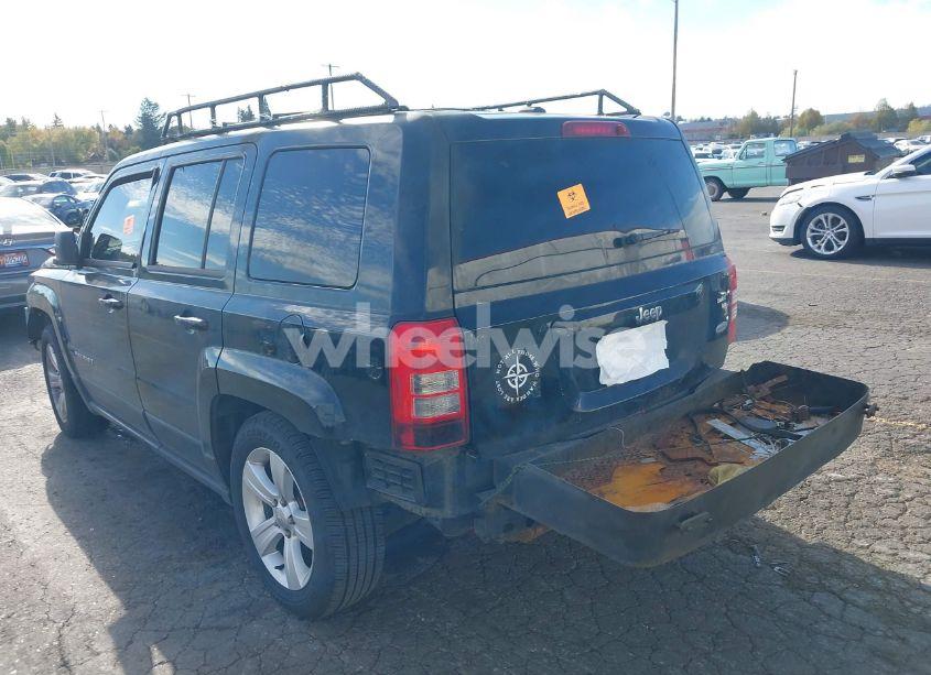 Photo 3 of 2013 Jeep Patriot LATITUDE (VIN 1C4NJPFB3DD169626)