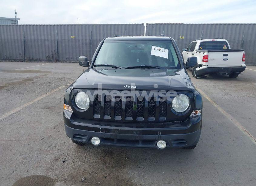 Photo 12 of 2014 Jeep Patriot LATITUDE (VIN 1C4NJPFB4ED819047)