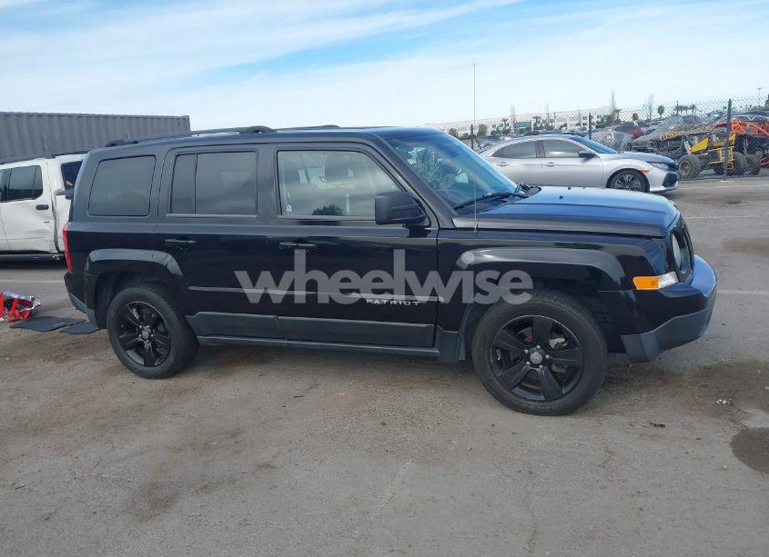 Photo 13 of 2014 Jeep Patriot LATITUDE (VIN 1C4NJPFB4ED819047)