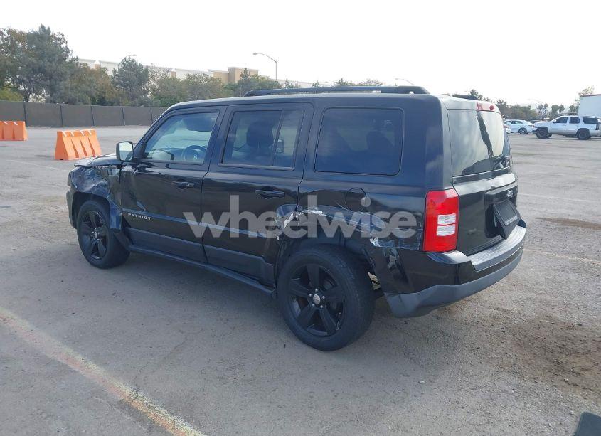 Photo 3 of 2014 Jeep Patriot LATITUDE (VIN 1C4NJPFB4ED819047)