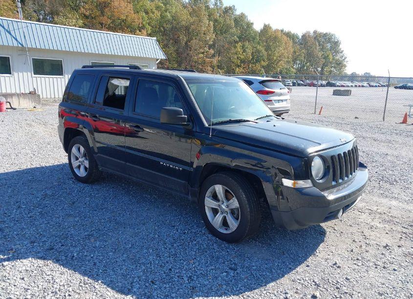 2014 Jeep Patriot LATITUDE (VIN 1C4NJPFB4ED854302) main photo