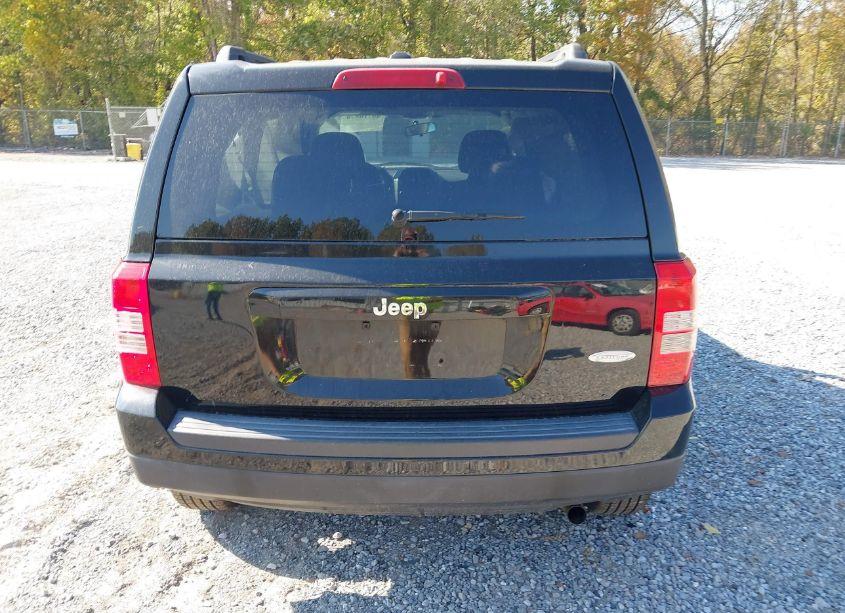 Photo 16 of 2014 Jeep Patriot LATITUDE (VIN 1C4NJPFB4ED854302)