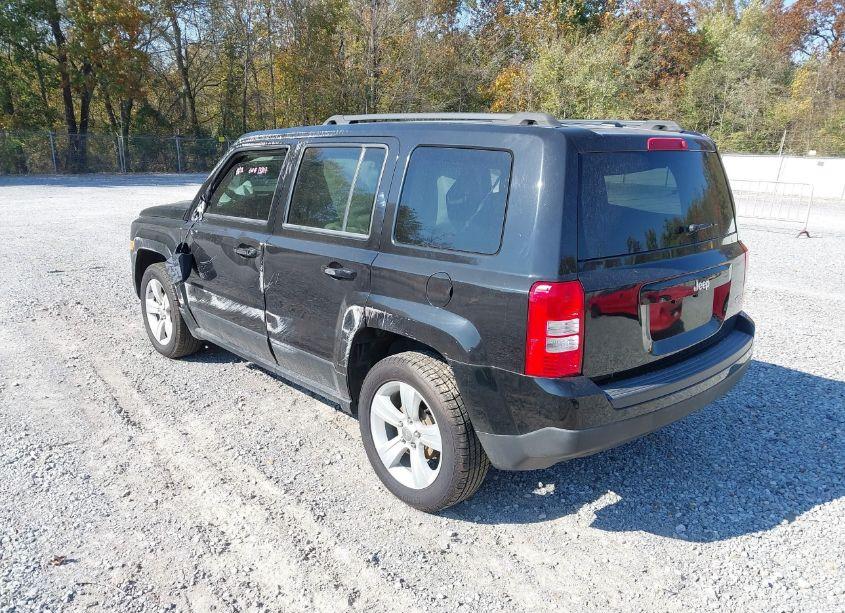 Photo 3 of 2014 Jeep Patriot LATITUDE (VIN 1C4NJPFB4ED854302)