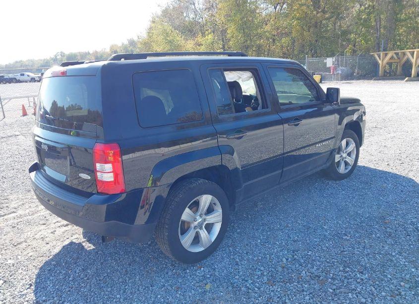 Photo 4 of 2014 Jeep Patriot LATITUDE (VIN 1C4NJPFB4ED854302)