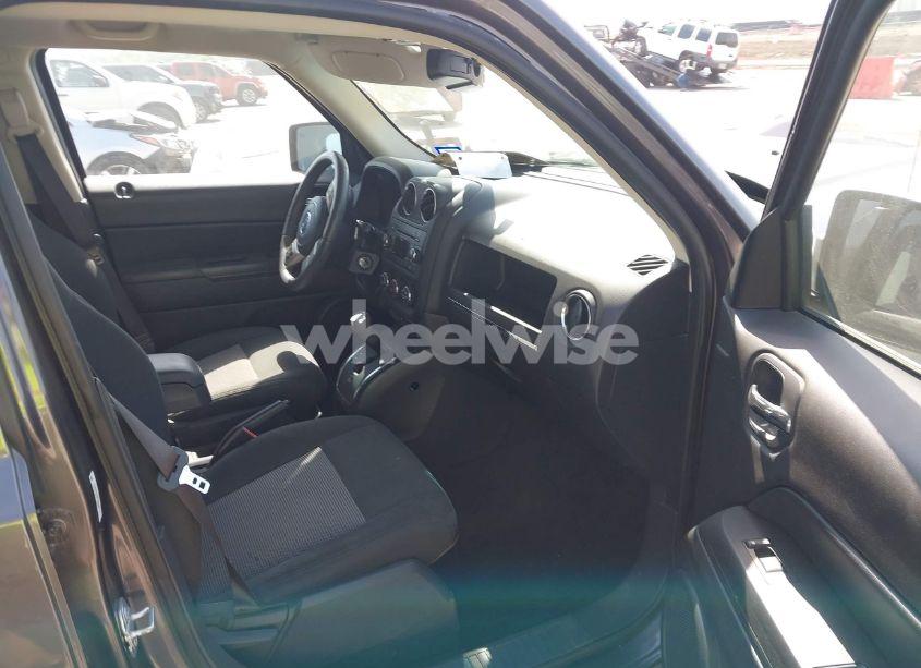 Photo 5 of 2015 Jeep Patriot LATITUDE (VIN 1C4NJPFB4FD185546)