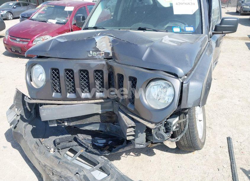 Photo 6 of 2015 Jeep Patriot LATITUDE (VIN 1C4NJPFB4FD185546)