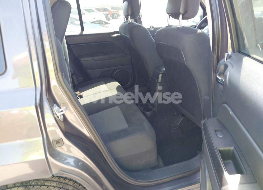 Photo 8 of 2015 Jeep Patriot LATITUDE (VIN 1C4NJPFB4FD185546)