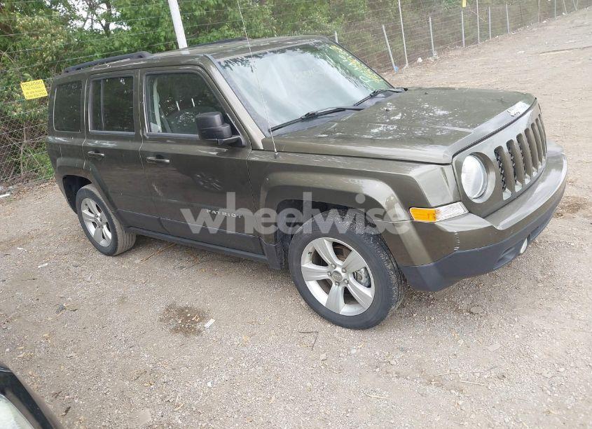 2015 Jeep Patriot LATITUDE (VIN 1C4NJPFB4FD203852) main photo