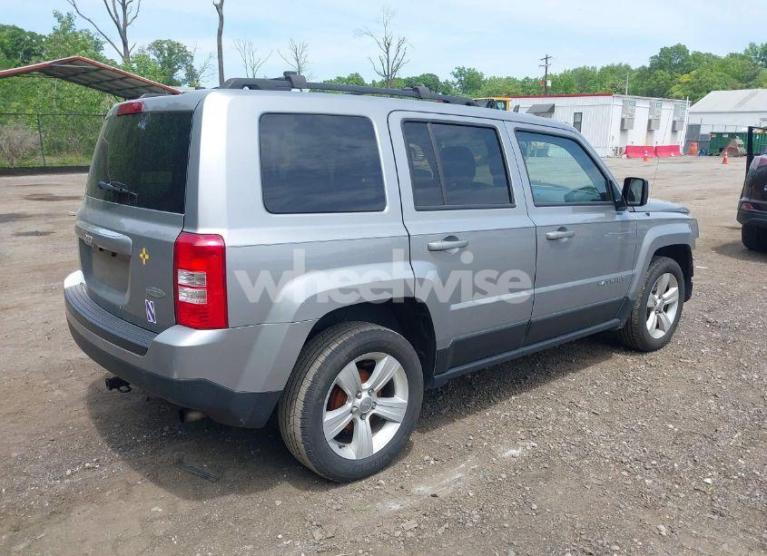Photo 4 of 2017 Jeep Patriot LATITUDE FWD (VIN 1C4NJPFB4HD187459)