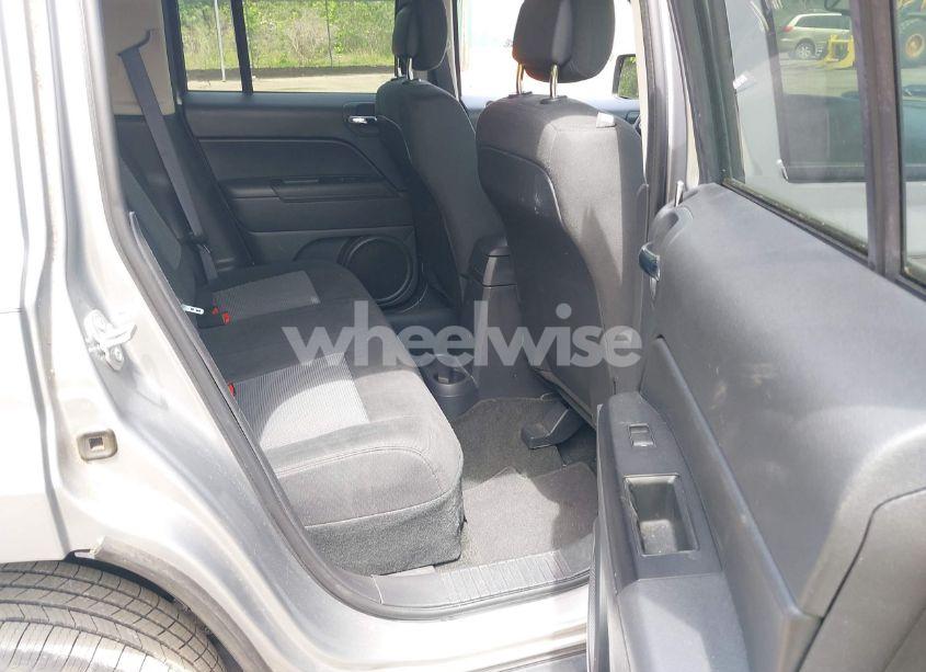 Photo 8 of 2017 Jeep Patriot LATITUDE FWD (VIN 1C4NJPFB4HD187459)