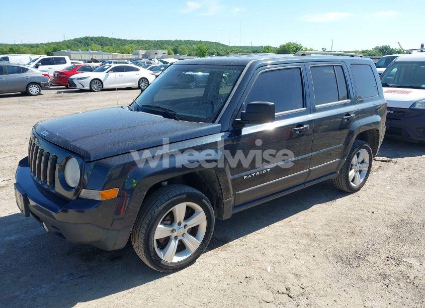 Photo 2 of 2014 Jeep Patriot LATITUDE (VIN 1C4NJPFB5ED624378)
