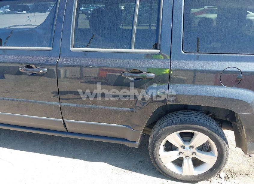 Photo 6 of 2014 Jeep Patriot LATITUDE (VIN 1C4NJPFB5ED624378)