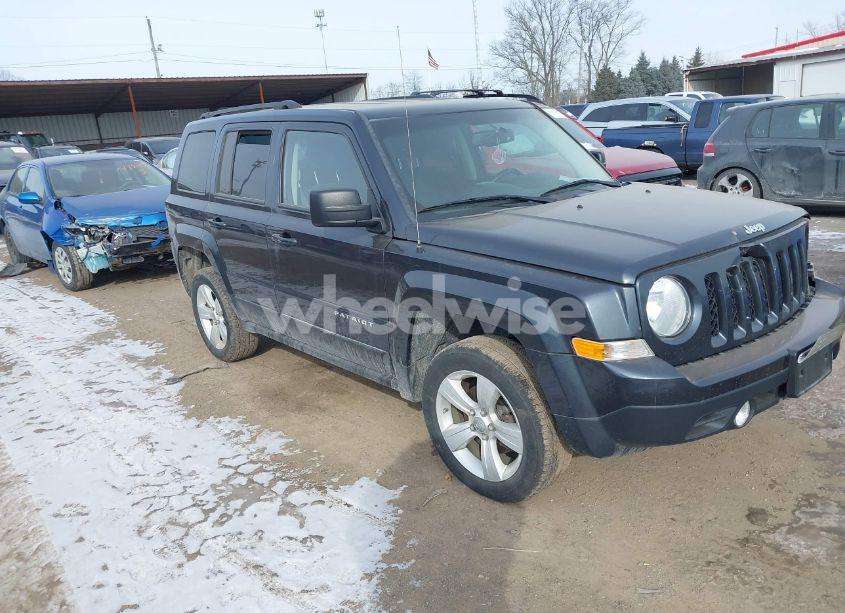 2014 Jeep Patriot LATITUDE (VIN 1C4NJPFB5ED888927) main photo