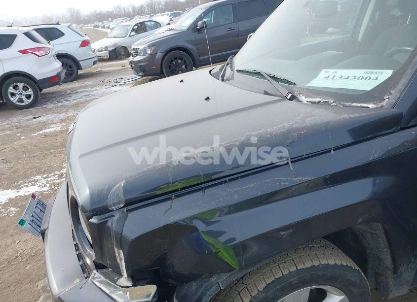 Photo 10 of 2014 Jeep Patriot LATITUDE (VIN 1C4NJPFB5ED888927)