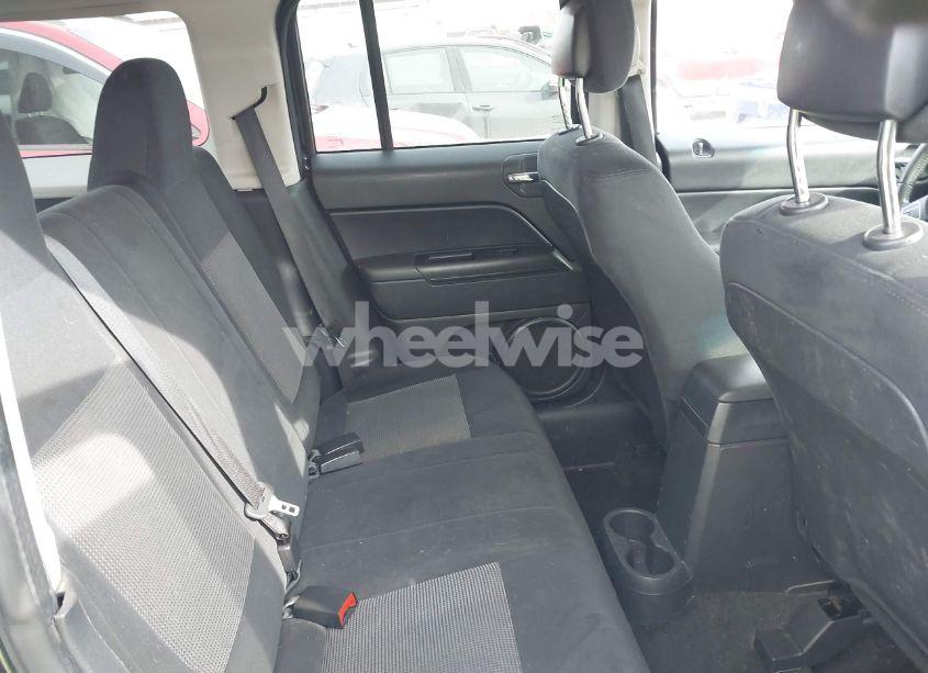 Photo 8 of 2014 Jeep Patriot LATITUDE (VIN 1C4NJPFB5ED888927)