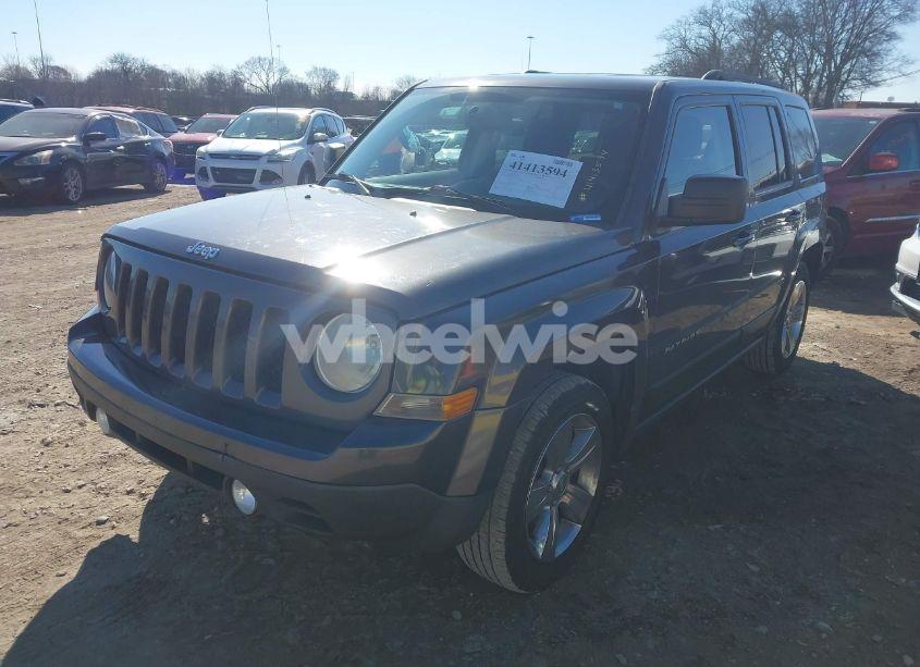 Photo 2 of 2014 Jeep Patriot LATITUDE (VIN 1C4NJPFB5ED917102)