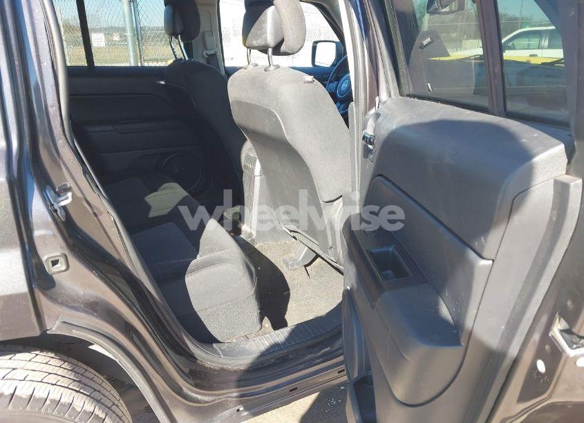 Photo 8 of 2014 Jeep Patriot LATITUDE (VIN 1C4NJPFB5ED917102)