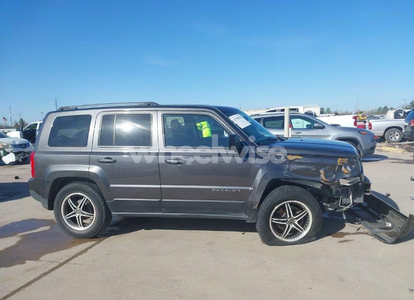 Photo 13 of 2016 Jeep Patriot LATITUDE (VIN 1C4NJPFB5GD577081)
