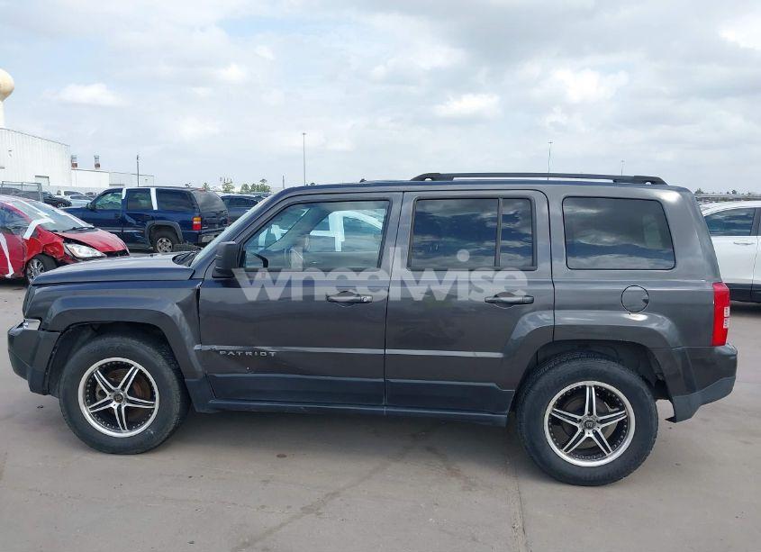 Photo 14 of 2016 Jeep Patriot LATITUDE (VIN 1C4NJPFB5GD577081)