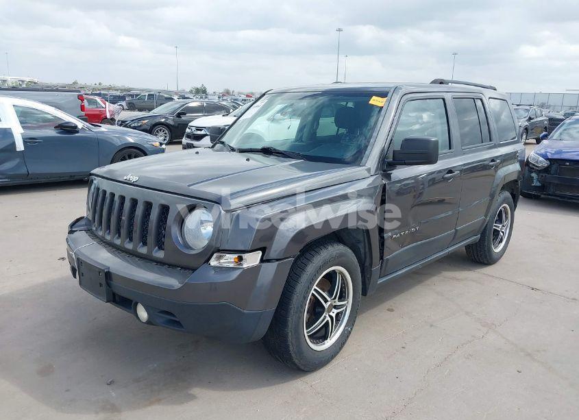 Photo 2 of 2016 Jeep Patriot LATITUDE (VIN 1C4NJPFB5GD577081)