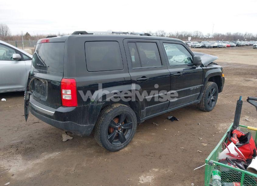 Photo 4 of 2012 Jeep Patriot LATITUDE (VIN 1C4NJPFB6CD690659)