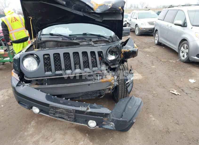 Photo 6 of 2012 Jeep Patriot LATITUDE (VIN 1C4NJPFB6CD690659)